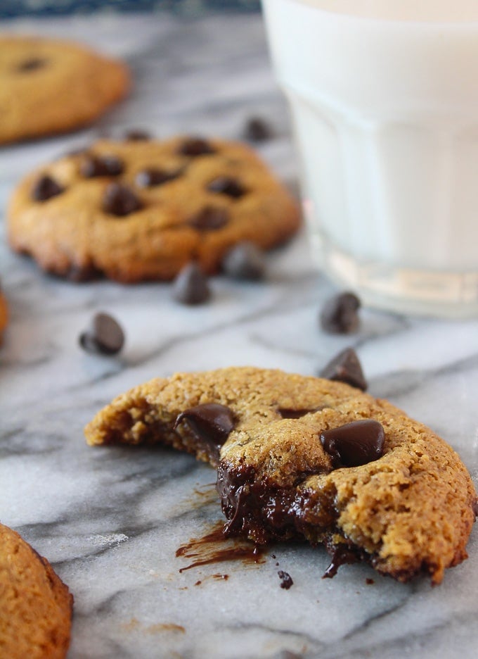 paleo almond butter cookies