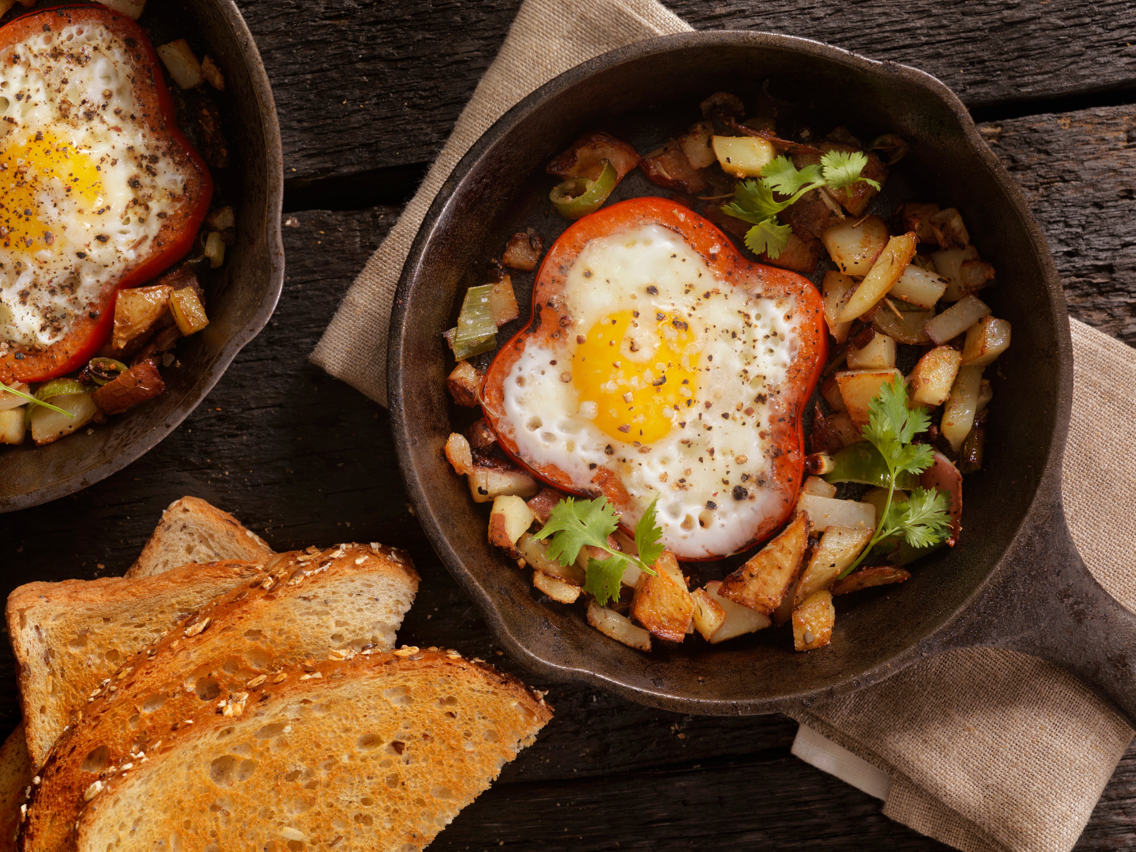 Eggs Fried in Peppers with Hash Browns