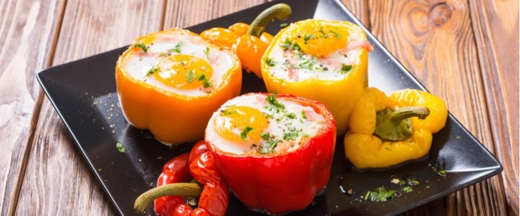 best foods for cold season: eggs in bell peppers