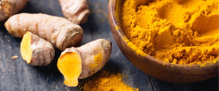 best foods for cold season: turmeric root