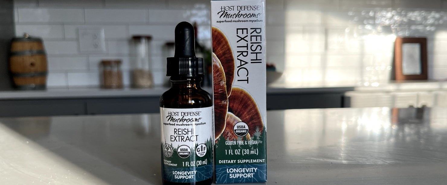 reishi mushroom extract on kitchen counter