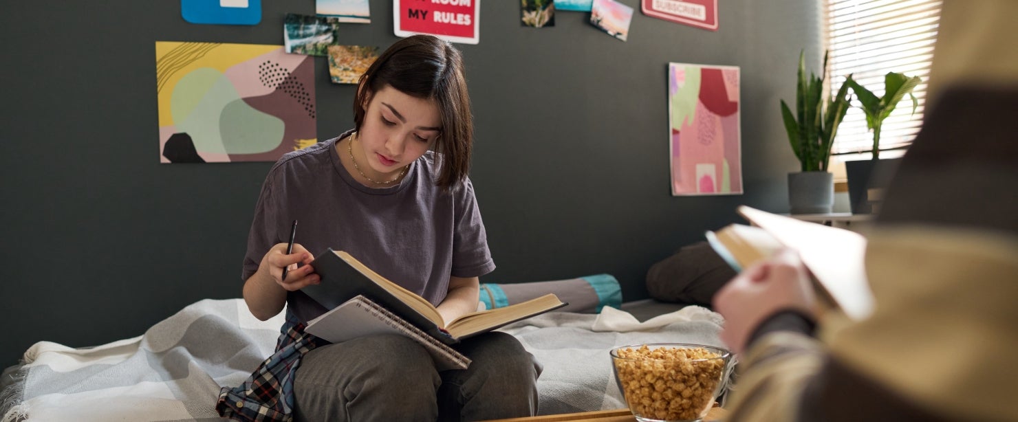 7 Back to Campus Supplements to Stock in Your College Dorm